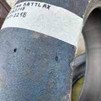 Bridgestone battlax слик задна гума за мотор 200/65/17, снимка 2 - Гуми и джанти - 40870687