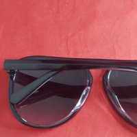 Слънчеви очила Guess, снимка 2 - Слънчеви и диоптрични очила - 43110457