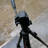 Фото панорамна глава: Velbon FHD-65D 3-Way Fluid Head, снимка 3 - Чанти, стативи, аксесоари - 36524153