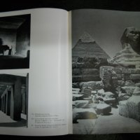 Книга албум "Памятники мирового изкуство", снимка 2 - Енциклопедии, справочници - 32331957