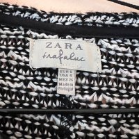 ZARA широк пуловер с шипове 🖤, снимка 4 - Блузи с дълъг ръкав и пуловери - 43699964