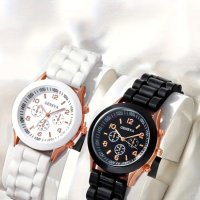 Комплект часовници за двойки, снимка 1 - Дамски - 43879221