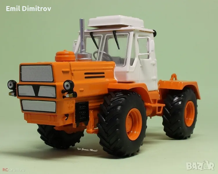 Моделче на трактор Т-150К, в мащаб 1:43, снимка 1