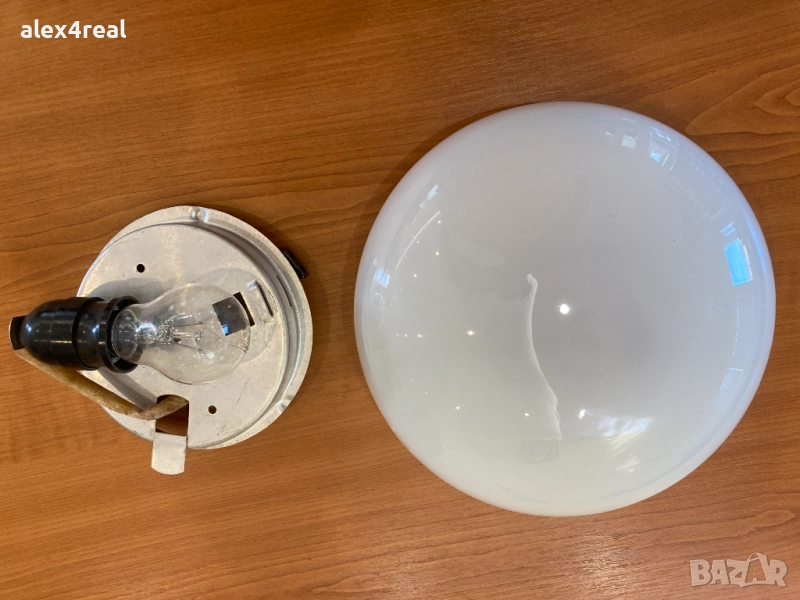 Продавам соц плафон за стена пълен комплект нов, немонтиран - 10 лева, снимка 1