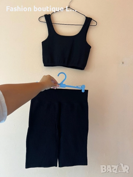 Комплект в черно бандажен спортен рипсен бюстие с панталонки с висока талия S / M размер 🖤🖤🖤🖤, снимка 1