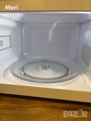 Чисто нова микровълнова фурна Medion Retro (MD 15000)., снимка 2 - Микровълнови - 53284540