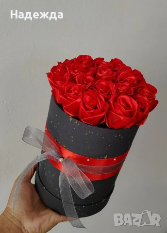Букет от сатенени рози 