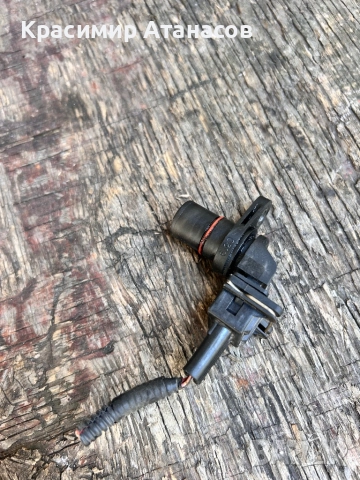 Датчик разпределителен вал за Шевролет каптива. 2.0 CDTI. 150кс. , снимка 2 - Части - 51659640