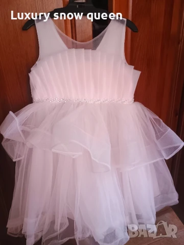 луксозна детска рокля 110см 