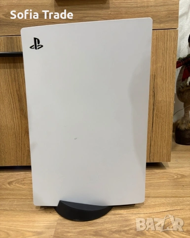 Playstation 5 + 3диска игри , снимка 2 - Игри за PlayStation - 53504440