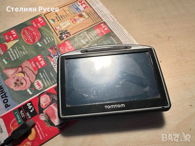 навигация tomtom go730 4ch7000 с кабел за стартиране е , нормална буса и усб 20 лв стартира се , дис