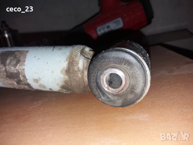 Заден амортисьор за Wv polo, снимка 2 - Части - 33430642