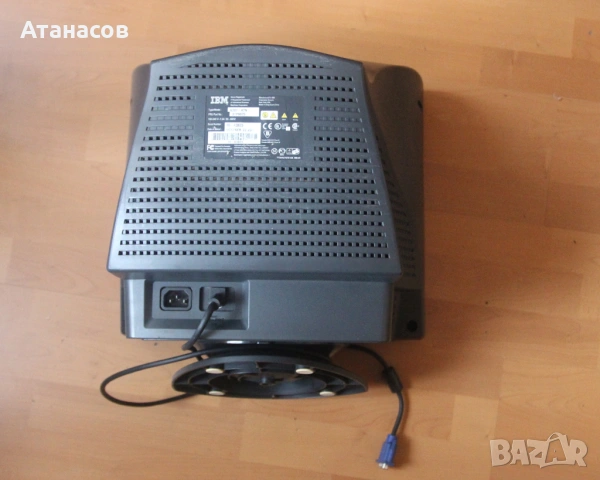 Ретро монитор IBM E74 CRT, снимка 4 - Монитори - 53429676