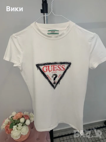 Тениска Guess, размер М, подходяща и за S, снимка 5 - Тениски - 50530725