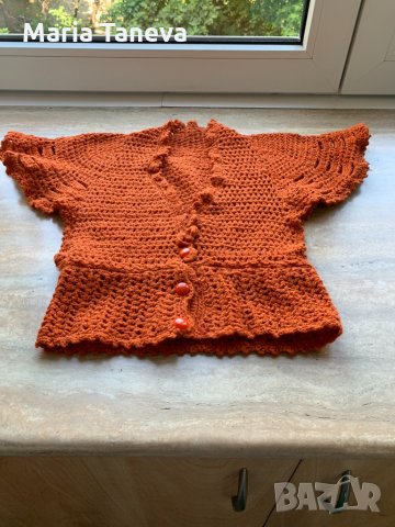 Детска жилетка без ръкав, снимка 1 - Детски пуловери и жилетки - 33208939
