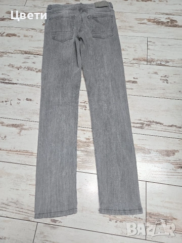 Дънки + три блузи за 10 евро, снимка 8 - Детски панталони и дънки - 53383273