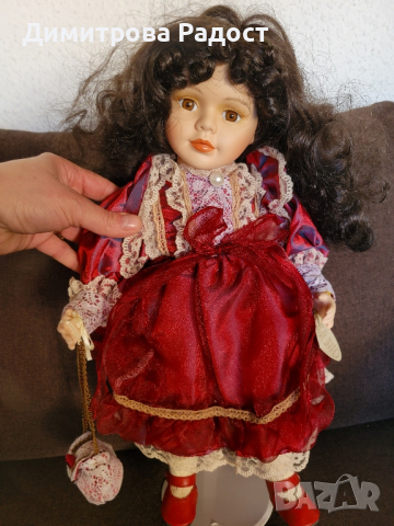 Порцеланова колекционерска кукла на Leonardo! Състояние използвано като ново! , снимка 3 - Колекции - 44919017