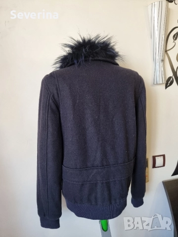 GAUDI* късо палто с естествен косъм на яката М размер , снимка 3 - Палта, манта - 52431184