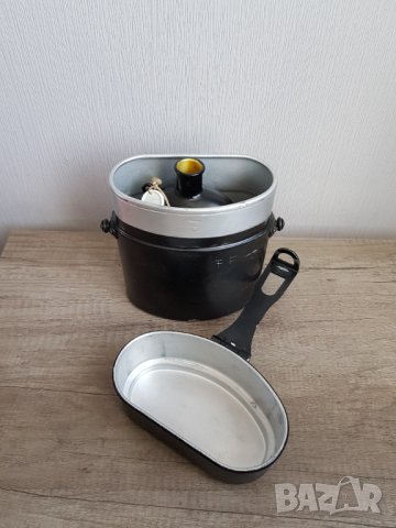 	Швейцарско военно канче с манерка и чаша, снимка 6 - Колекции - 35568833