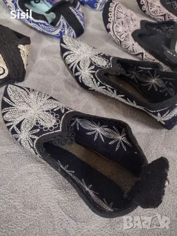 НОВИ дамски бродирани терлици и плетени чорапи , снимка 6 - Други - 48729610