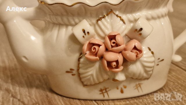 Порцеланова лейка, вазичка в стил шаби шик., снимка 2 - Аксесоари за кухня - 39480818