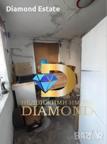 Двуетажна къща с два гаража в село Горски извор, общ. Димитровград, снимка 15 - Къщи - 51922671