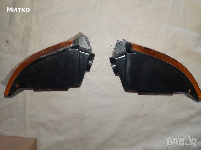 Чисто нови  дясни мигачи за Фолксваген Пасат B3, снимка 4 - Части - 38330993