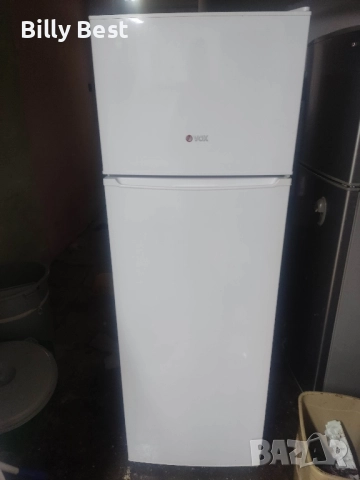 Хладилник VOX с камера