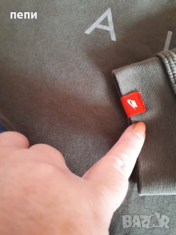 Оригинална блузка на NIKE -като нова, снимка 4 - Блузи с дълъг ръкав и пуловери - 43817453