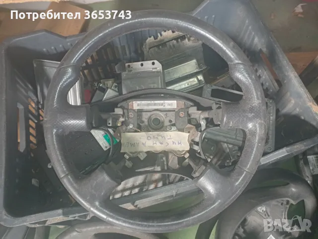 Nissan Almera Tino кожен волан , снимка 1