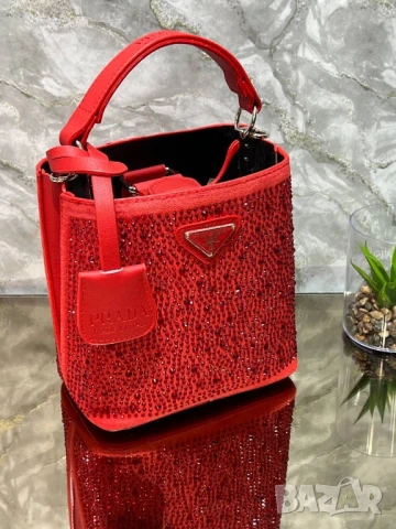 чанти prada ⬆️ 18 CM ➡️ 17 CM , снимка 3 - Чанти - 51258942