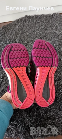 Дамски маратонки Nike размер 36.5 , снимка 4 - Маратонки - 53457559