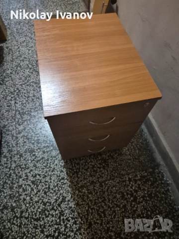 Шкафчета за бюро, снимка 2 - Шкафове - 53483450