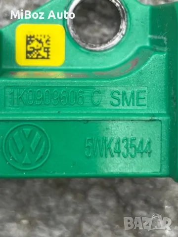 Еърбег сензор airbag Фолксваген Голф 5 VW Golf, снимка 3 - Части - 50180080