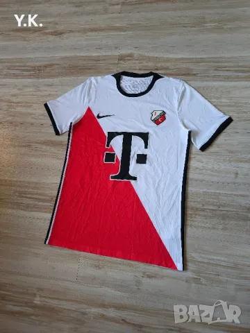Оригинална мъжка тениска Nike Dri-Fit x F.C. Utrecht / Season 22-23 (Home), снимка 2 - Тениски - 48860643