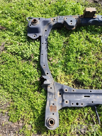 Преден мост -Hyundai Santa Fe 2. -2006-2013г, снимка 2 - Части - 53591504