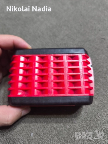 Батерия Bosch 4.0 Ah 100 лв, снимка 3 - Други инструменти - 52471248