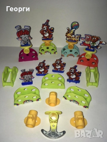 Продавам отделни фигурки на Kinder Surprise за попълване на колекции от Италия.(90-те), снимка 9 - Фигурки - 52663348