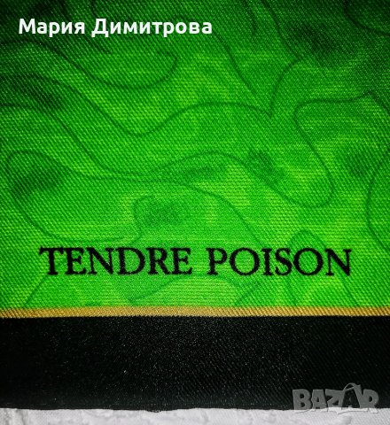 Шал DIOR Tendre Poison 25/25, снимка 3 - Шалове - 37339944