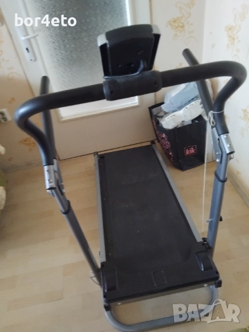 Продавам нова  бягаща пътека -МЕХАНИЧНА