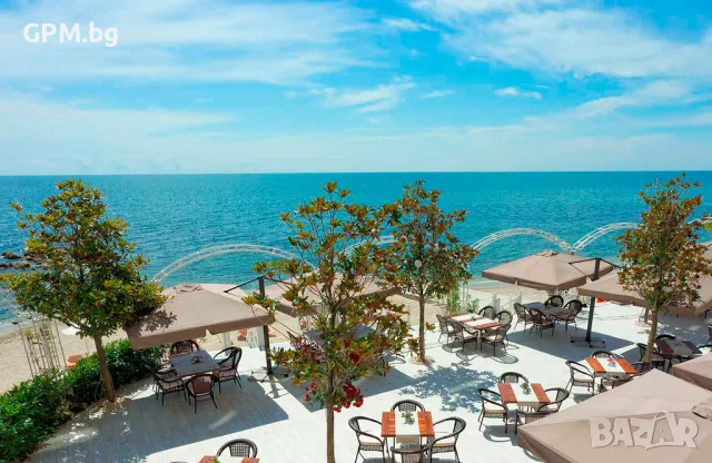 Луксозен и панорамен апартамент на брега в Ла Мер., снимка 4 - Почивки на море - 47825614