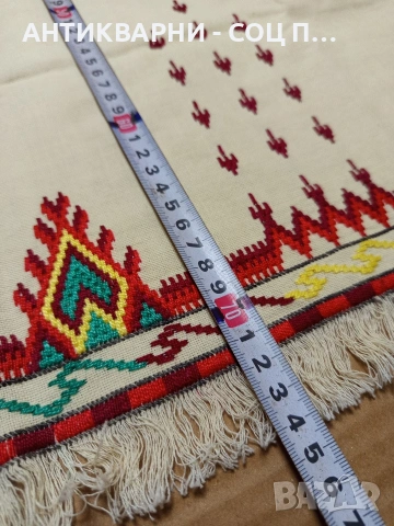 Соц Старо Ръчно Бродирано Каре Покривка Номер 276., снимка 8 - Антикварни и старинни предмети - 53057333