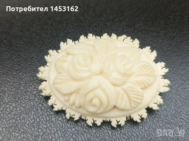 Стара брошка от кост-"Роза"