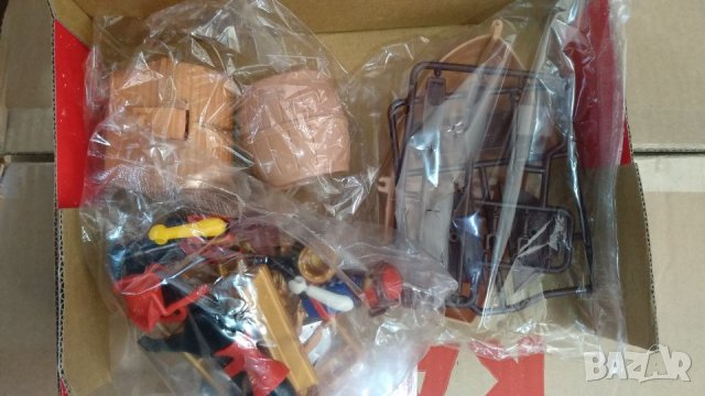 Пиратска експедиция и борбата с октопода, снимка 8 - Рисуване и оцветяване - 19704588