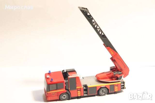 HERPA?? 1:87 H0 MERCEDES ПОЖАРНА КАМИОН МОДЕЛ КОЛИЧКА, снимка 8 - Колекции - 52931492