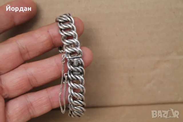 Сребърна гривна 