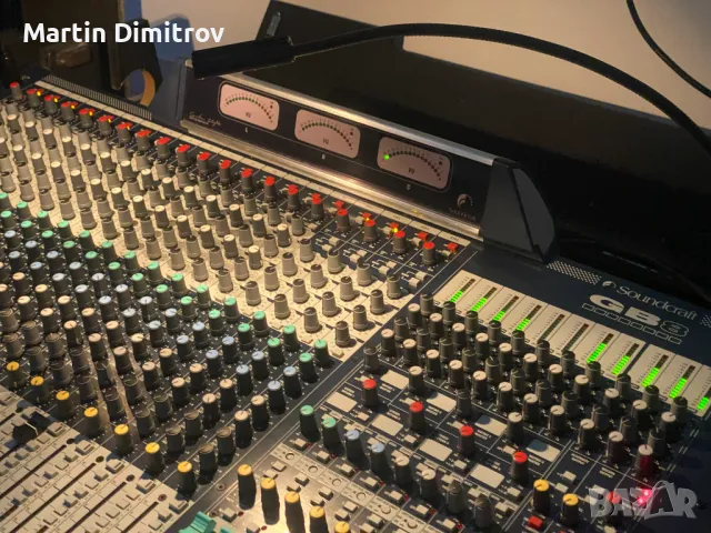 Soundcraft GB8 32 - канален миксер – Топ оферта с кейс!, снимка 2 - Ресийвъри, усилватели, смесителни пултове - 47525437