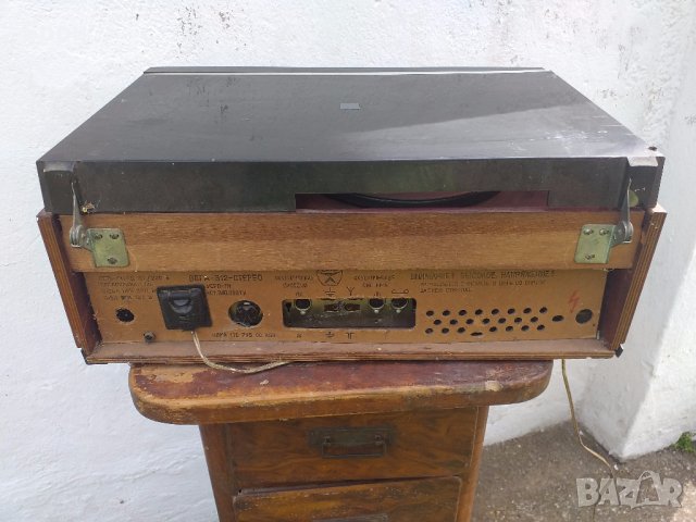 ВЕГА 312 стерео Музикален център., снимка 9 - Ресийвъри, усилватели, смесителни пултове - 28849974