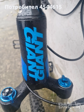 Планински велосипед GIANT 27.5, снимка 11 - Велосипеди - 52709878