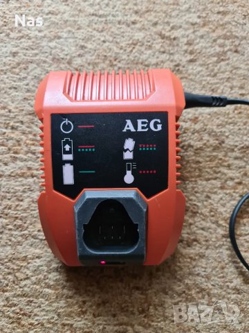 Продавам зарядно AEG 12V, снимка 5 - Винтоверти - 50434944